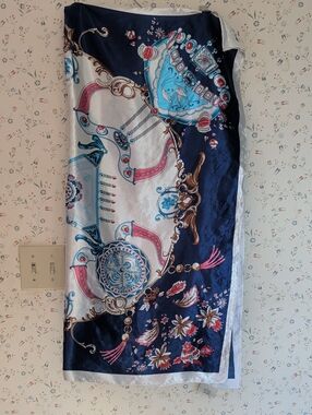 Lulla Collections Scarf Silk-Feel Navy Cream Red Classical Timeless 35x35 VTG